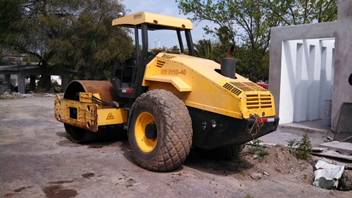 Renta de Compactador Vibratorio Bomag en Acapulco